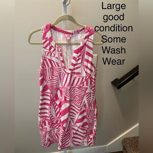 Lilly Pulitzer large dress pink
Good condition some wash wear